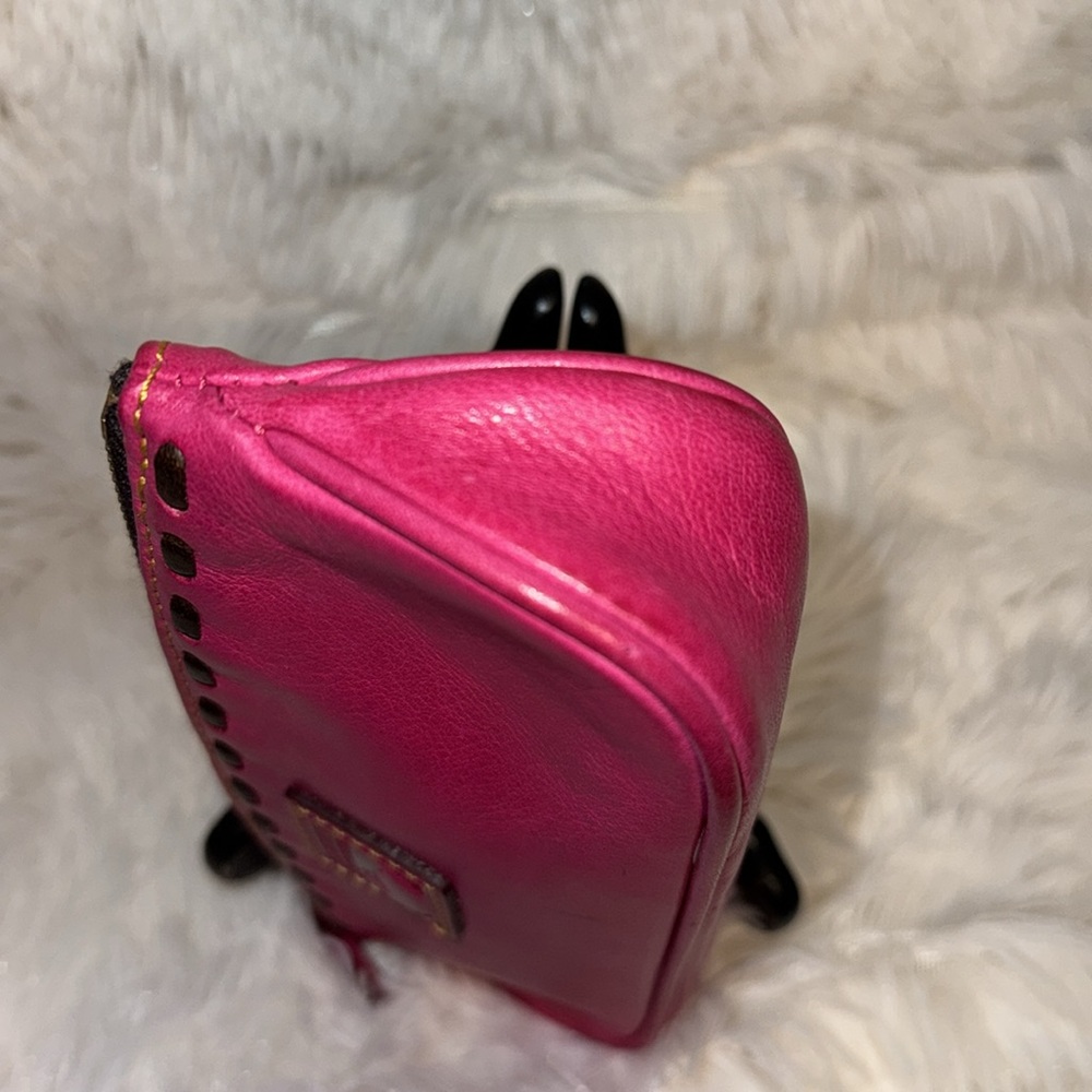 Dooney & Bourke Vintage HTF Florentine Cosmetic Case in fuchsia - Picture 5 of 16